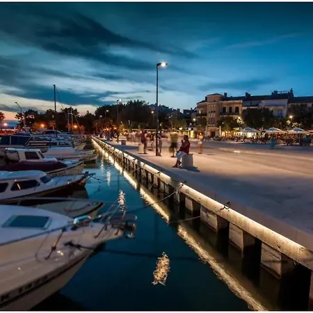 Appartement App Antonic Zrinka