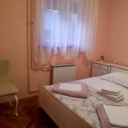 Апартаменты App Antonic Zrinka *